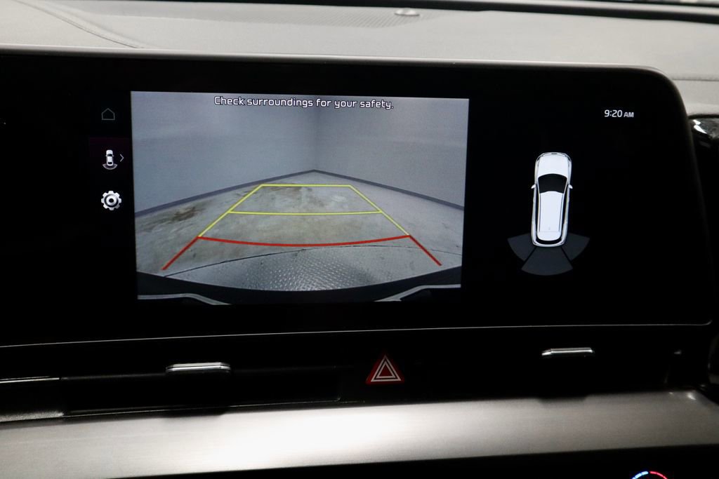 Used 2025 Kia Sportage EX FWD image 9