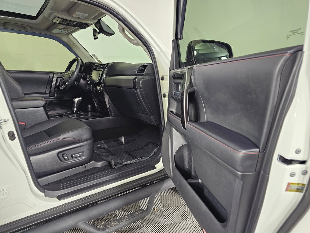 Used 2021 Toyota 4Runner TRD Off-Road Premium w/ Moonroof Package AWD/4WD image 12