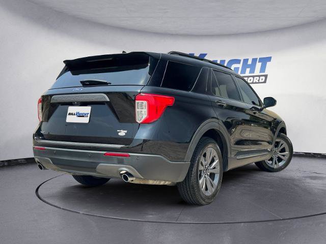 Certified 2024 Ford Explorer XLT w/ Equipment Group 202A RWD image 5