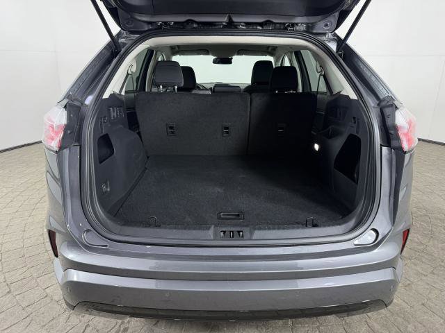 Certified 2024 Ford Edge SE w/ Black Appearance Package image 7