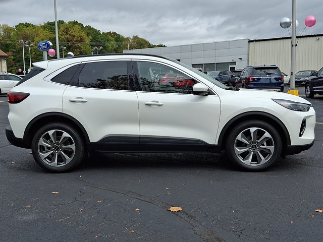Certified 2023 Ford Escape Platinum AWD/4WD image 7