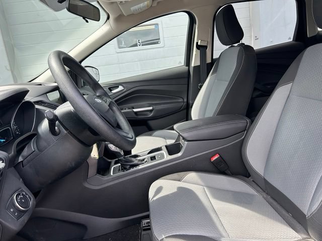 Certified 2018 Ford Escape SE w/ SE Sync 3 Package AWD/4WD image 8