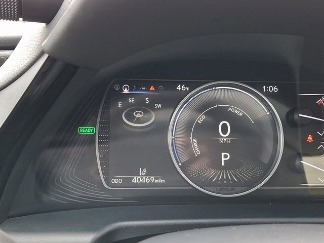 Used 2022 Lexus ES 300h w/ Accessory Package image 20