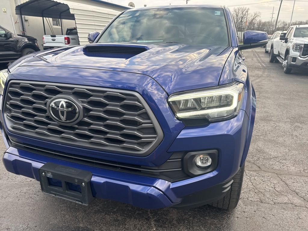 Used 2022 Toyota Tacoma TRD Sport w/ Technology Package AWD/4WD image 47