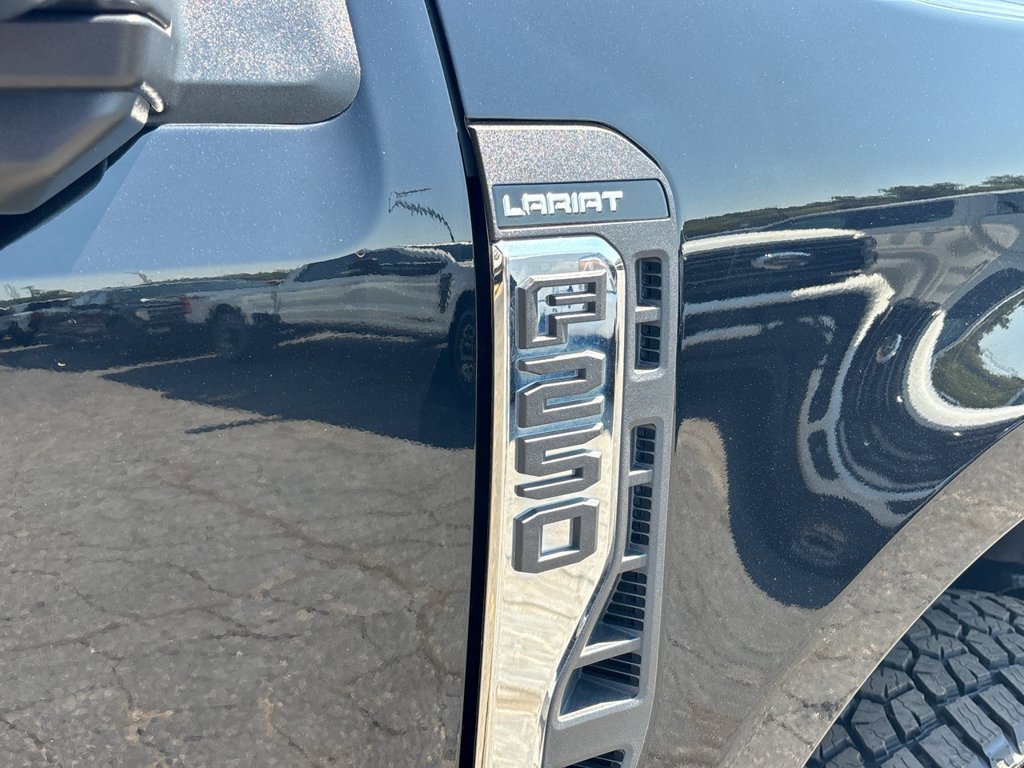 Certified 2023 Ford F250 Lariat w/ Lariat Ultimate Package AWD/4WD image 11