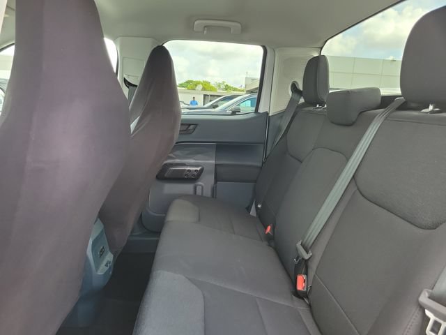 Certified 2025 Ford Maverick XL FWD image 11