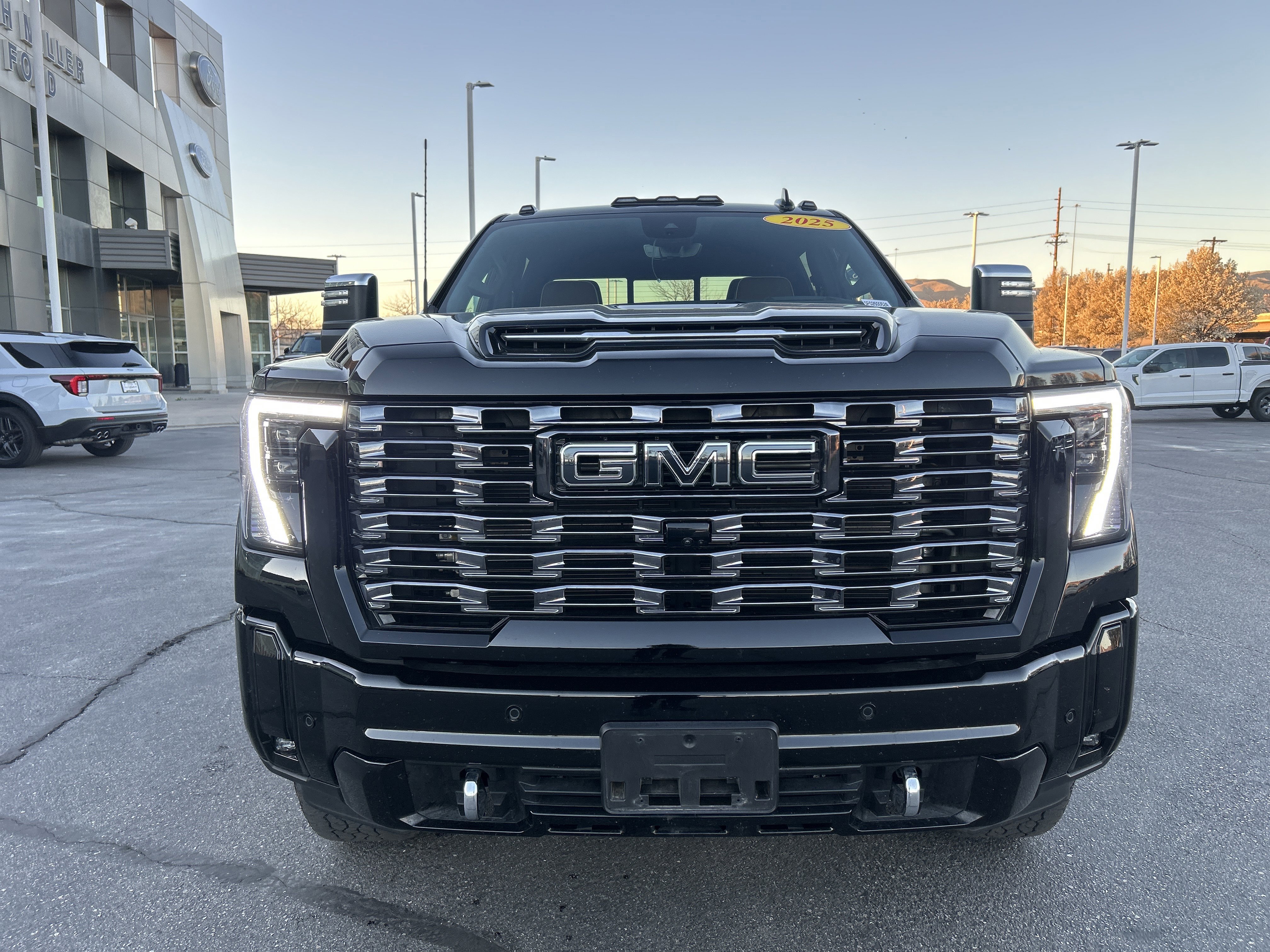 Used 2025 GMC Sierra 2500 Denali Ultimate w/ Max Trailering Package image 9