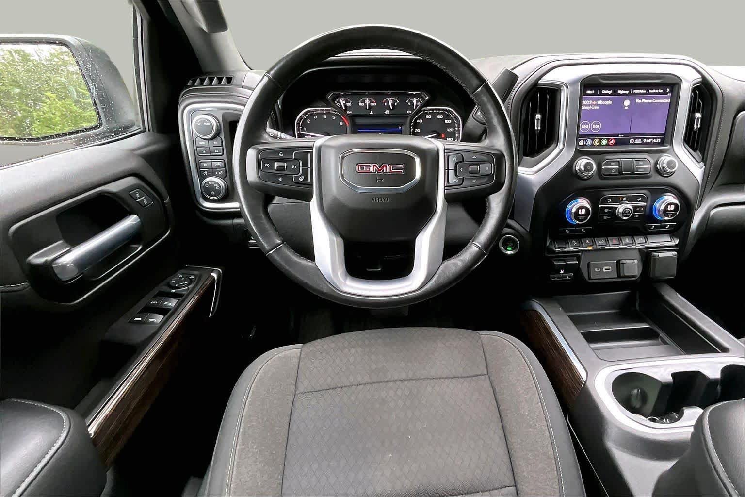 Used 2020 GMC Sierra 1500 Elevation w/ Elevation Value Package AWD/4WD image 6