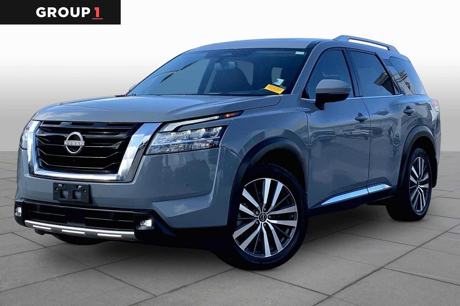 Used 2022 Nissan Pathfinder Platinum AWD/4WD image 1