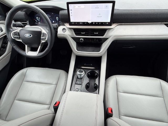 Certified 2025 Ford Explorer Active w/ Active Comfort Package AWD/4WD image 36