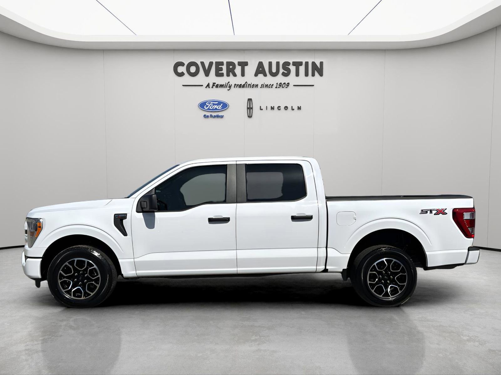 Certified 2022 Ford F150 XL w/ STX Appearance Package image 2