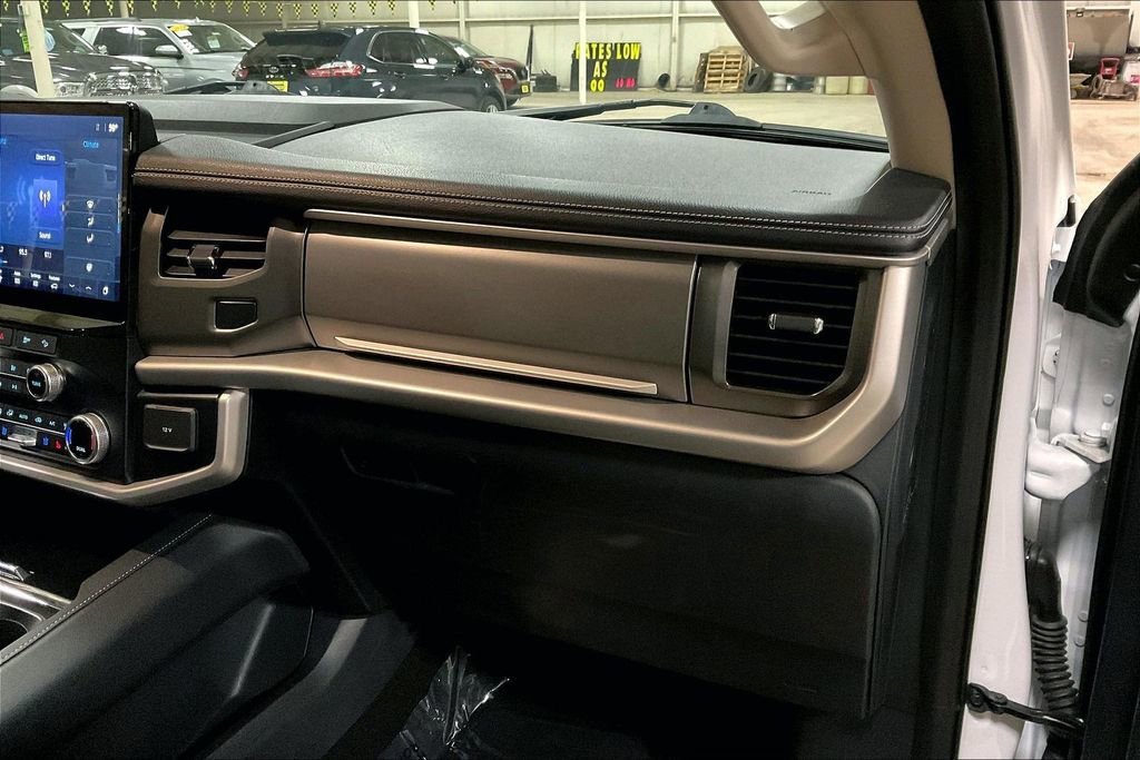 Certified 2024 Ford Expedition Max XLT image 15