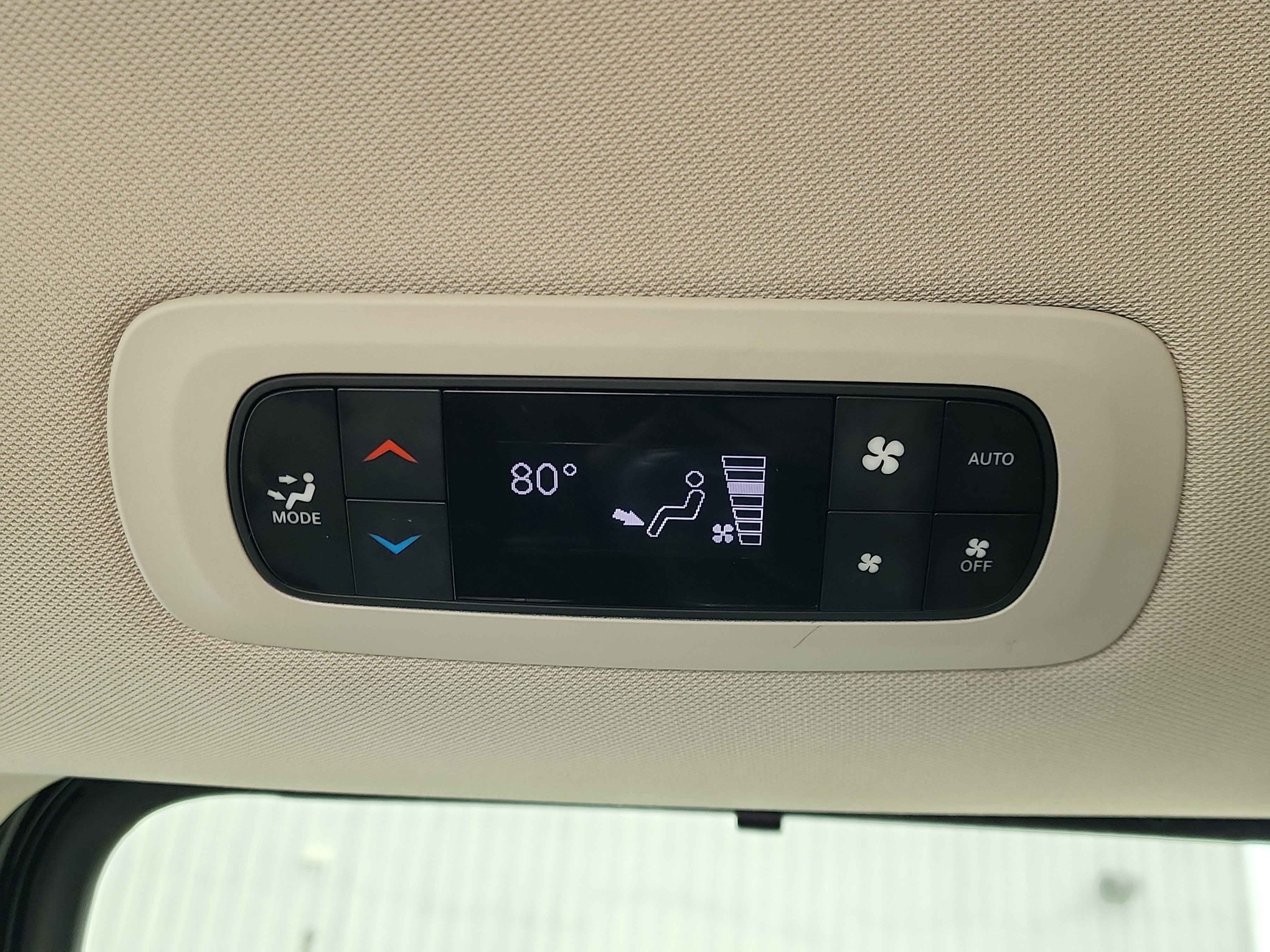 Used 2024 Chrysler Pacifica Touring-L image 13