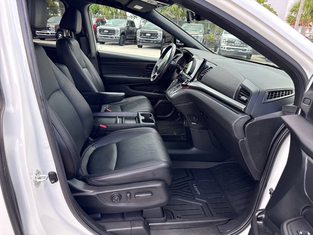 Used 2023 Honda Odyssey Sport image 23