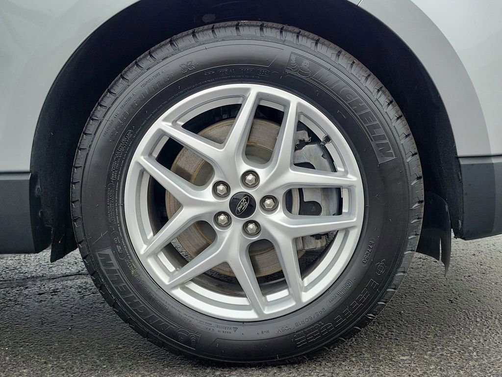 Certified 2024 Ford Edge SEL image 9