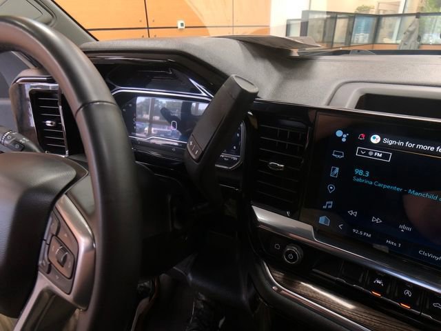 Used 2023 Chevrolet Silverado 1500 RST image 18