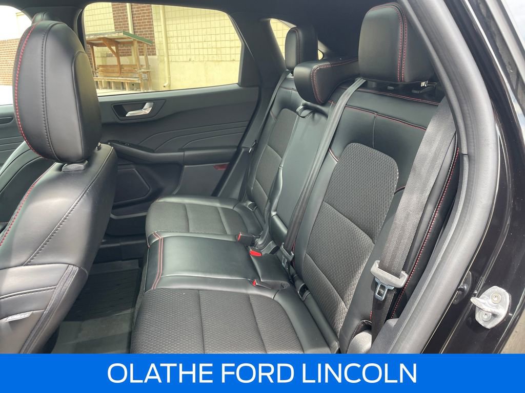 Certified 2024 Ford Escape ST-Line w/ Tech Pack #1 AWD/4WD image 19