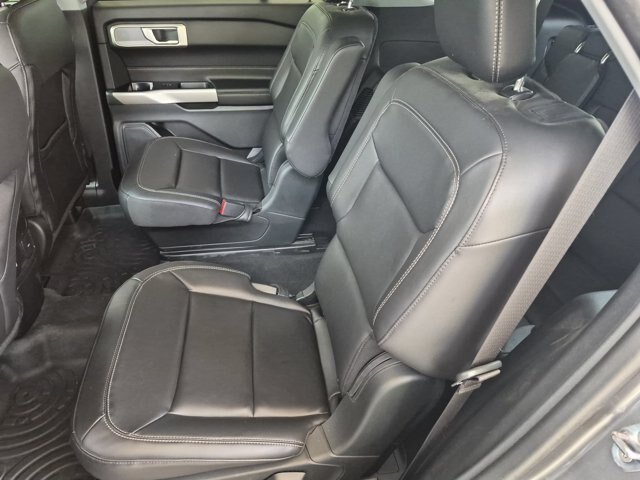 Certified 2023 Ford Explorer XLT w/ Equipment Group 202A RWD image 29