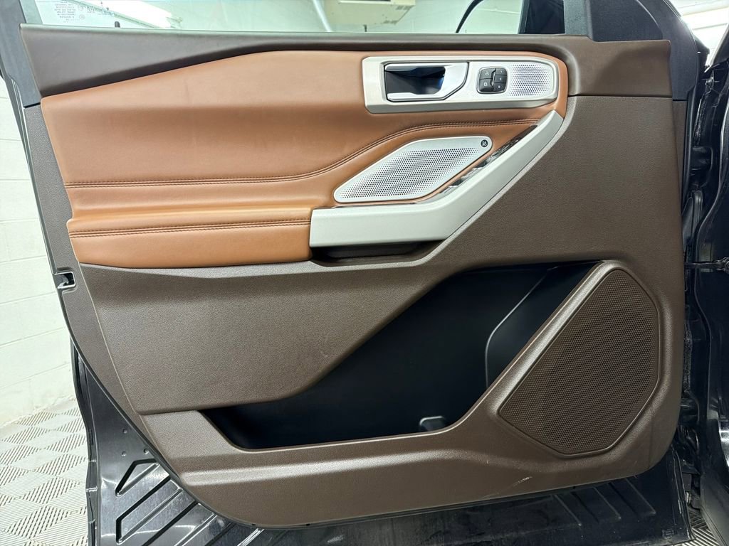 Certified 2024 Ford Explorer King Ranch w/ Technology Package image 17
