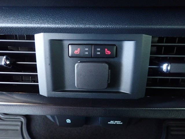 Certified 2025 Ford F150 Raptor w/ Equipment Group 803A Raptor R image 9