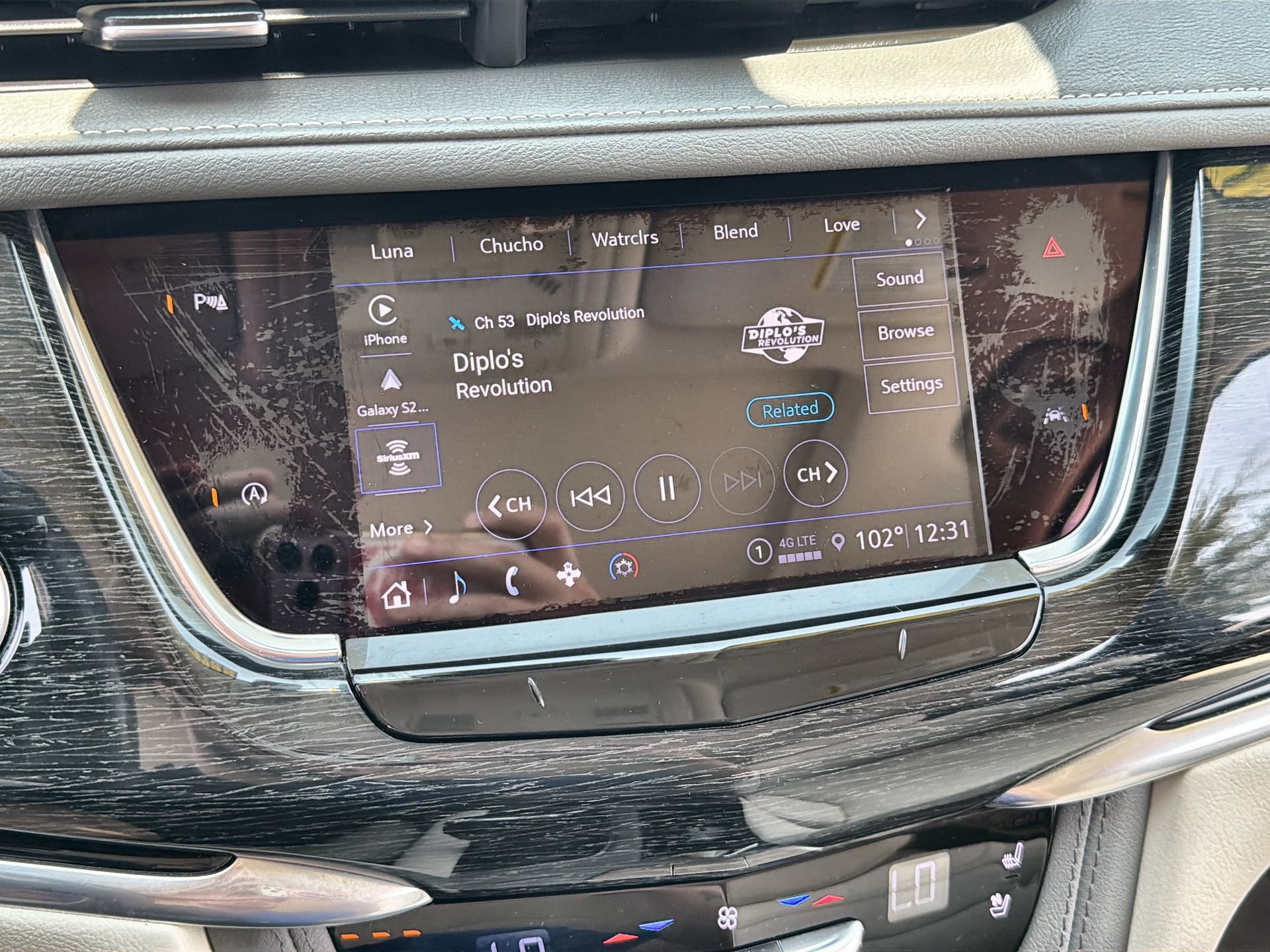 Used 2021 Cadillac XT6 Premium Luxury FWD image 16