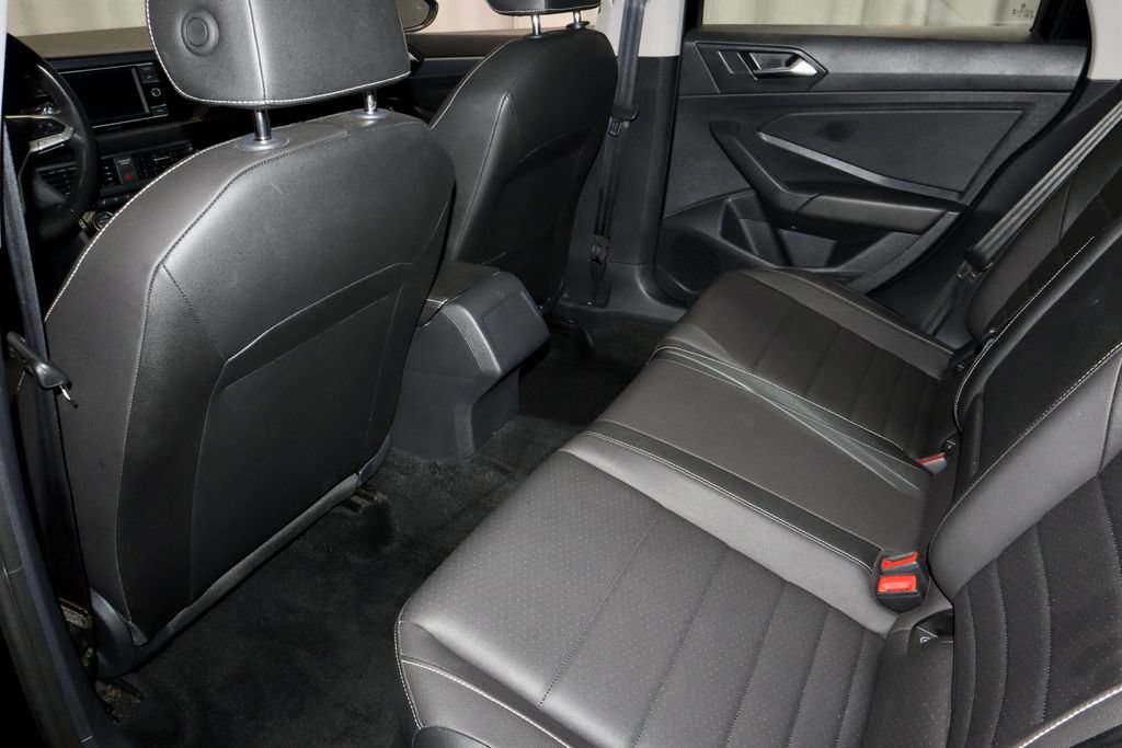 Used 2024 Volkswagen Jetta SE FWD image 21