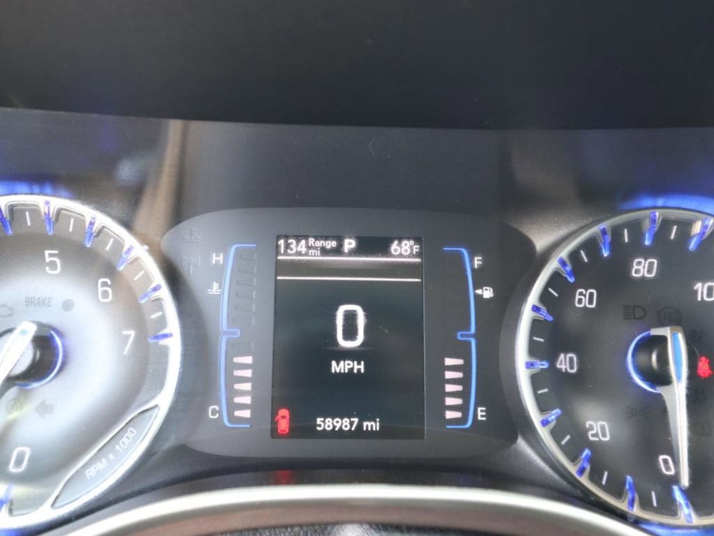 Used 2023 Chrysler Voyager LX FWD image 18