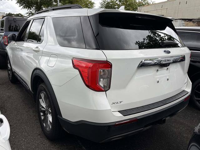 Certified 2021 Ford Explorer XLT w/ Equipment Group 202A AWD/4WD image 3