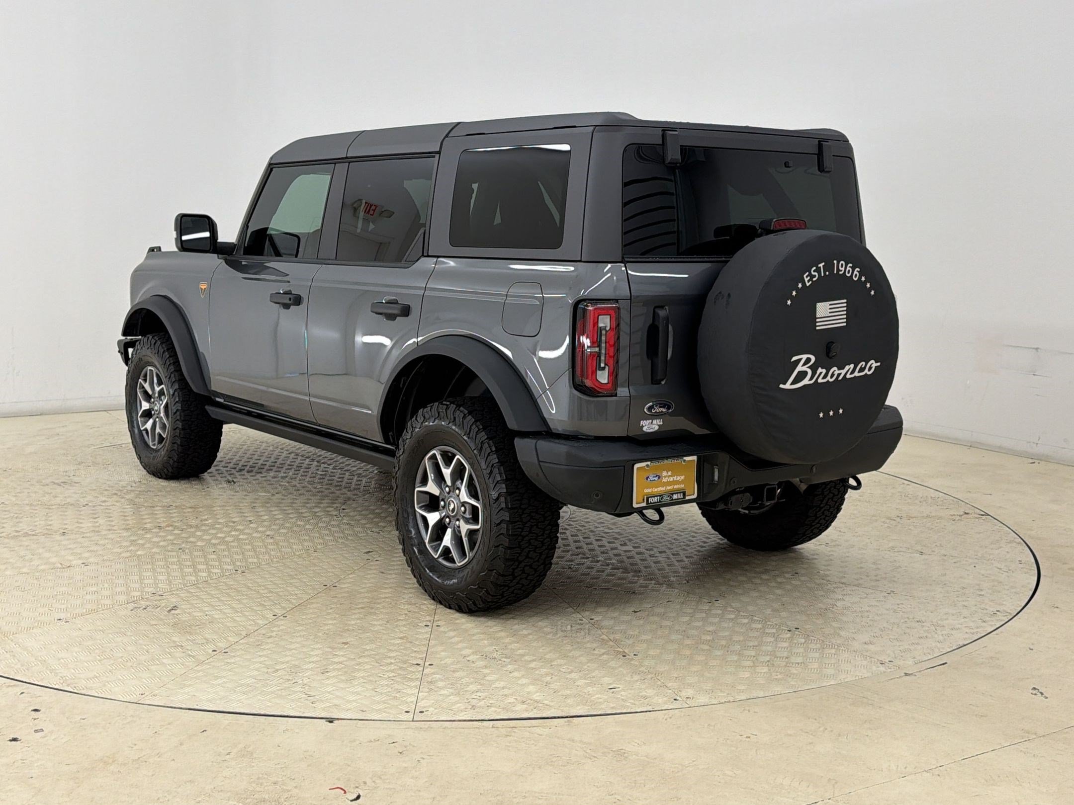 Certified 2024 Ford Bronco Badlands AWD/4WD image 3