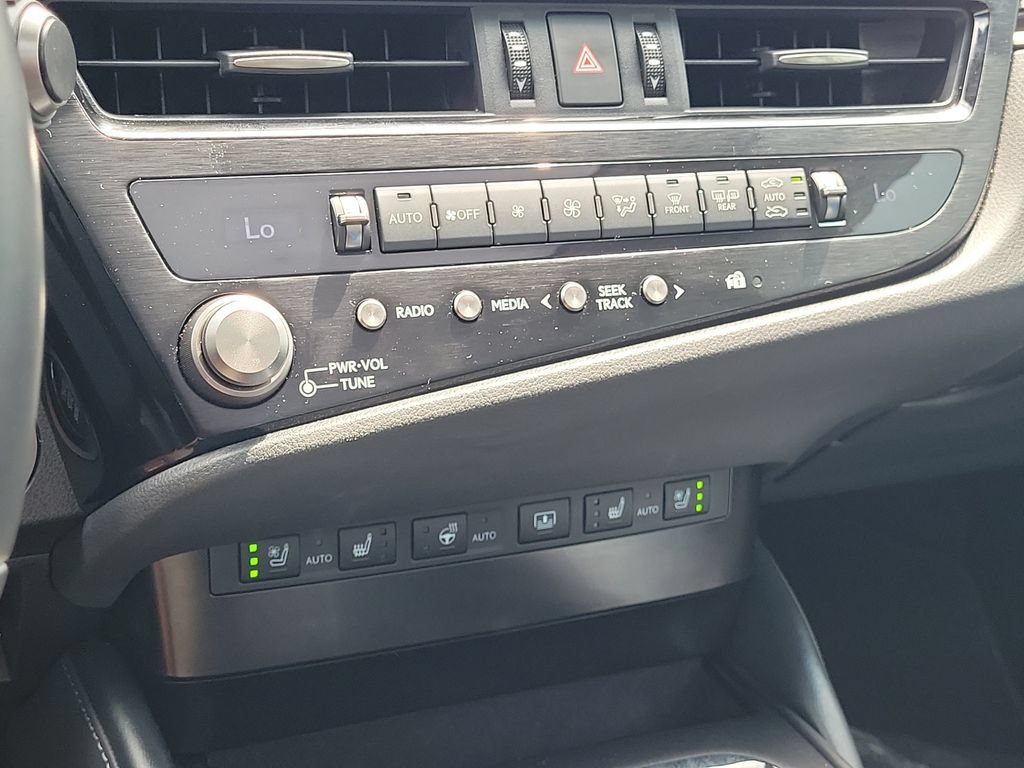 Used 2025 Lexus ES 350 Ultra Luxury w/ Accessory Package (Z1) FWD image 31