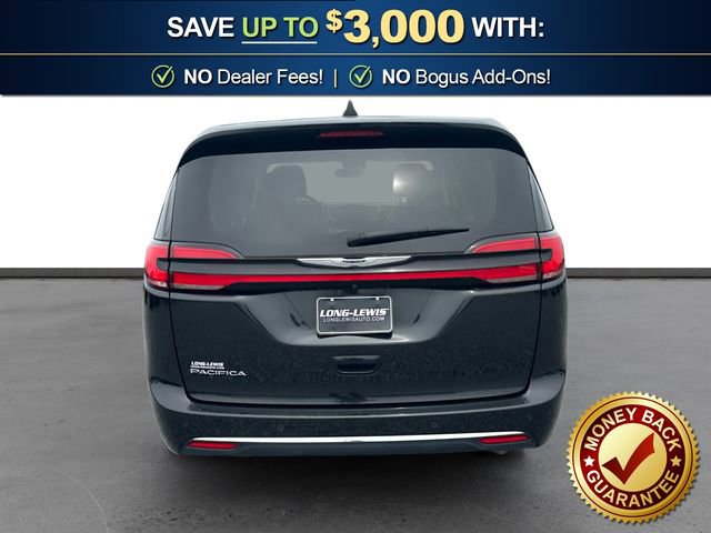 Used 2023 Chrysler Pacifica Touring-L FWD image 5