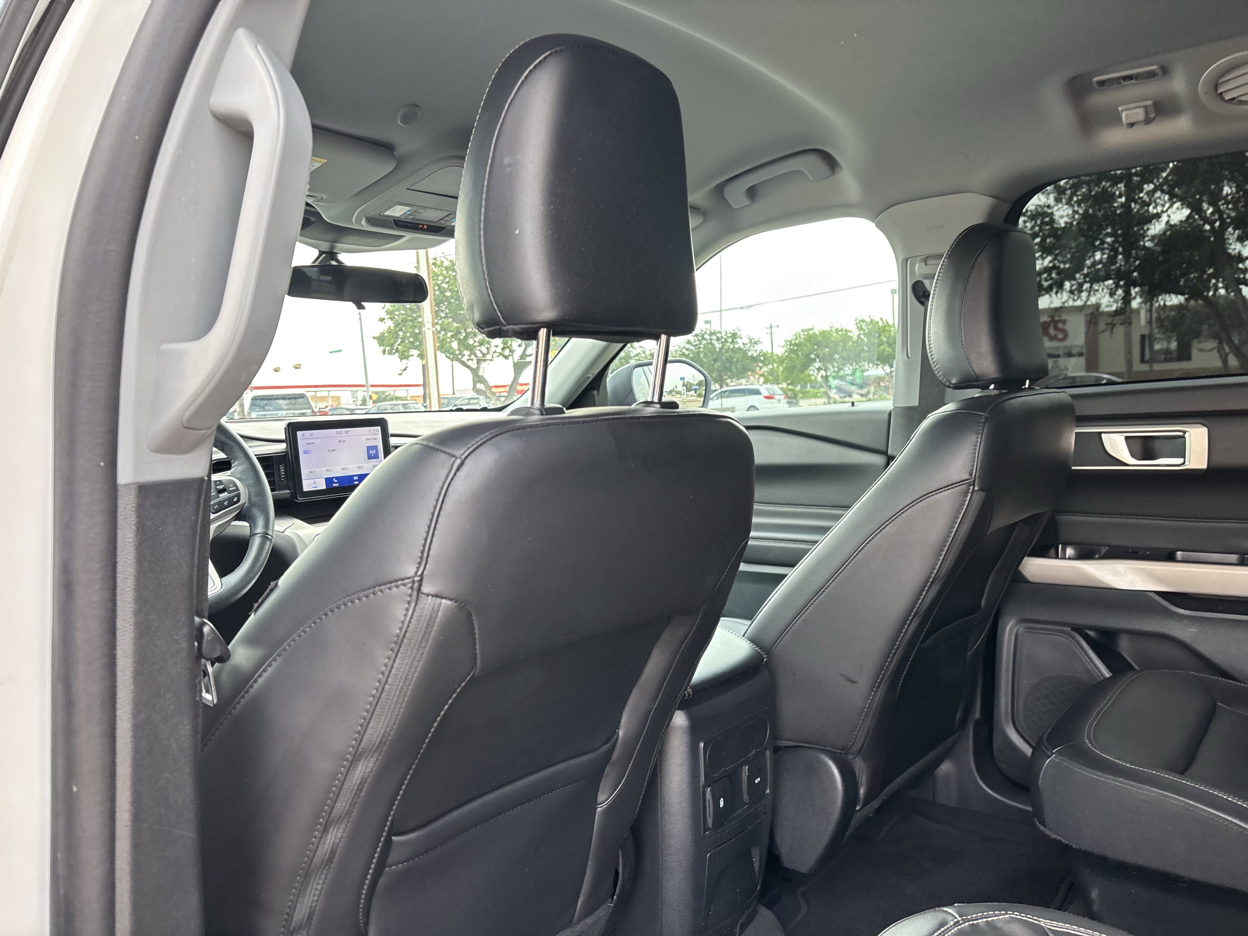 Certified 2023 Ford Explorer XLT w/ Equipment Group 202A RWD image 17