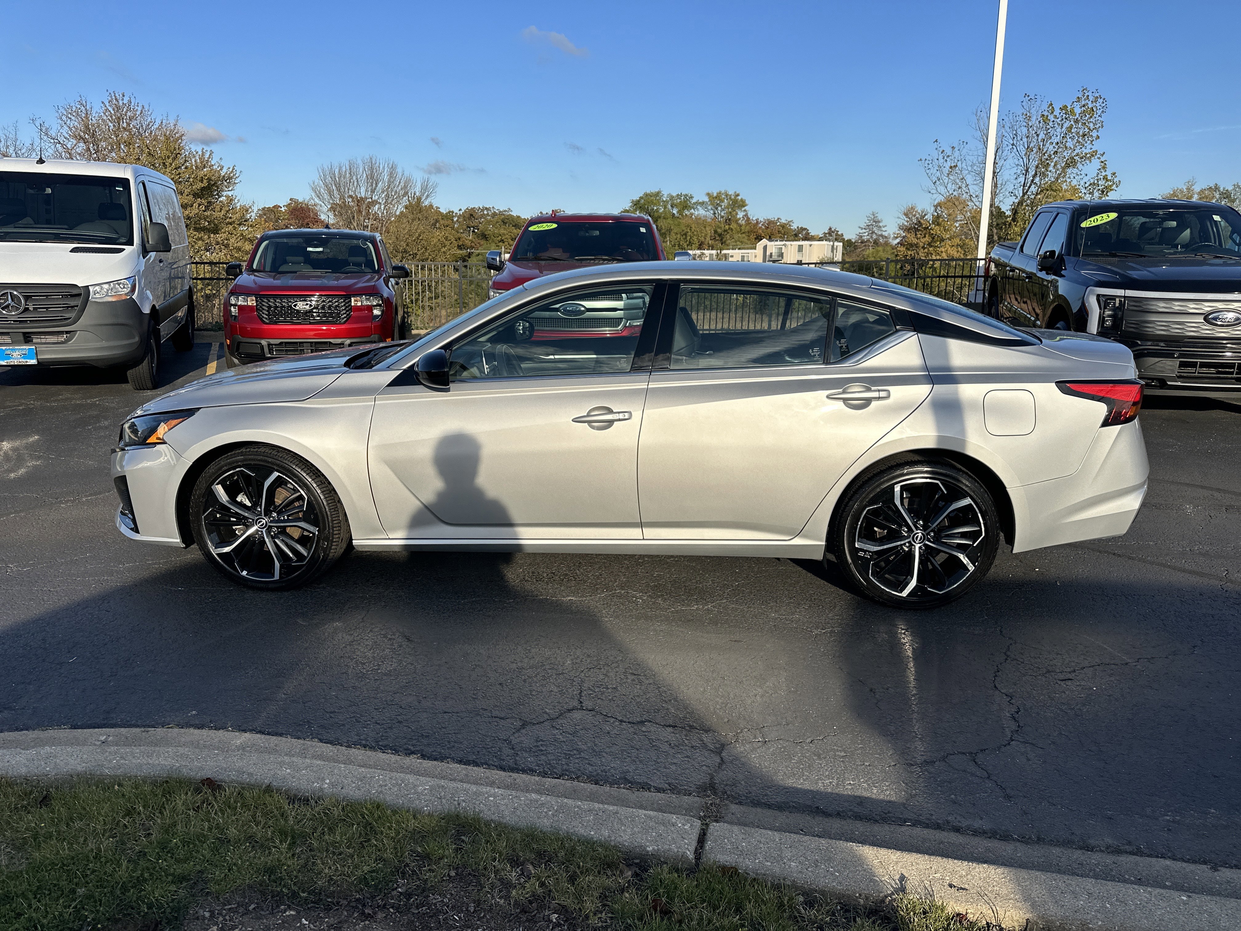 Used 2023 Nissan Altima 2.5 SR image 6