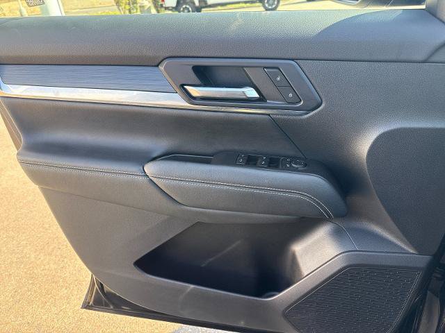 Used 2025 GMC Terrain Elevation FWD image 10