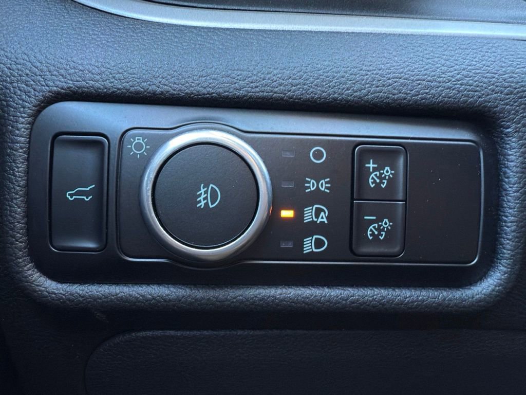 Certified 2023 Ford Explorer XLT w/ Equipment Group 202A image 24