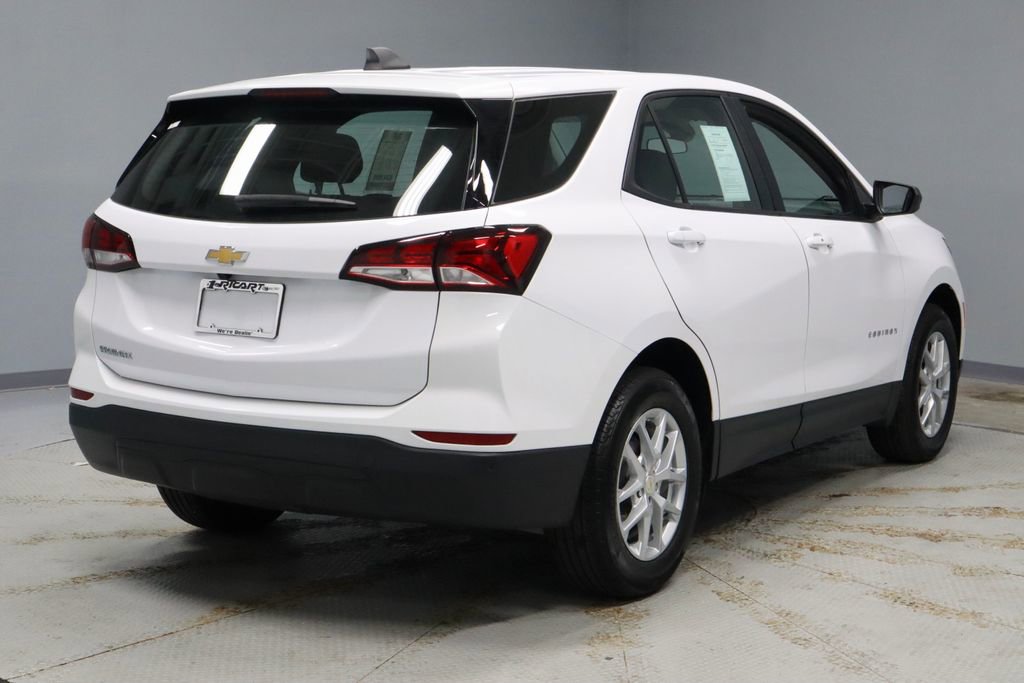 Used 2024 Chevrolet Equinox LS w/ Driver Confidence II Package FWD image 10