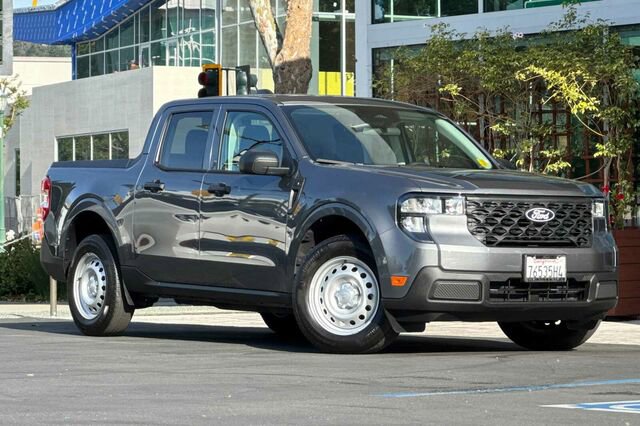 Certified 2025 Ford Maverick XL FWD image 2