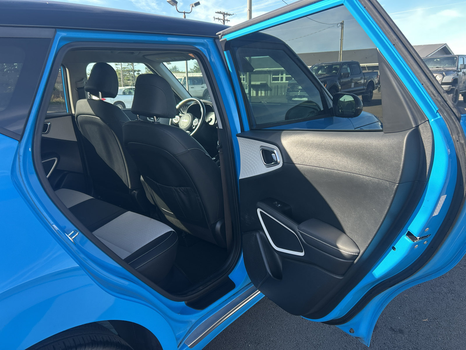 Used 2024 Kia Soul GT-Line FWD image 28