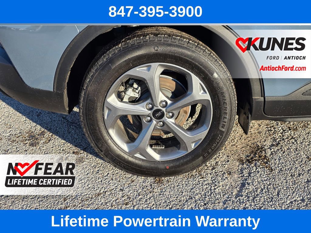 Certified 2025 Ford Escape ST-Line image 10