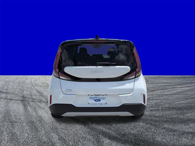 Used 2025 Kia Soul S FWD image 5