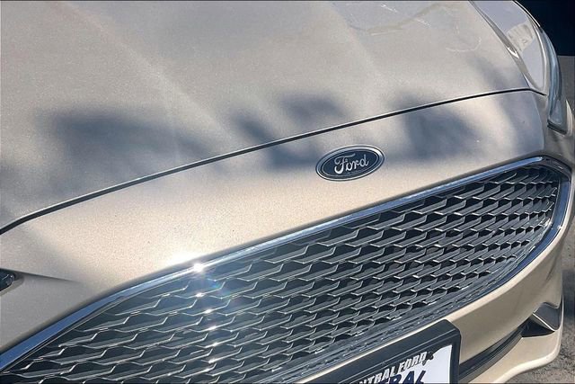 Certified 2019 Ford Fusion Energi Titanium FWD image 27