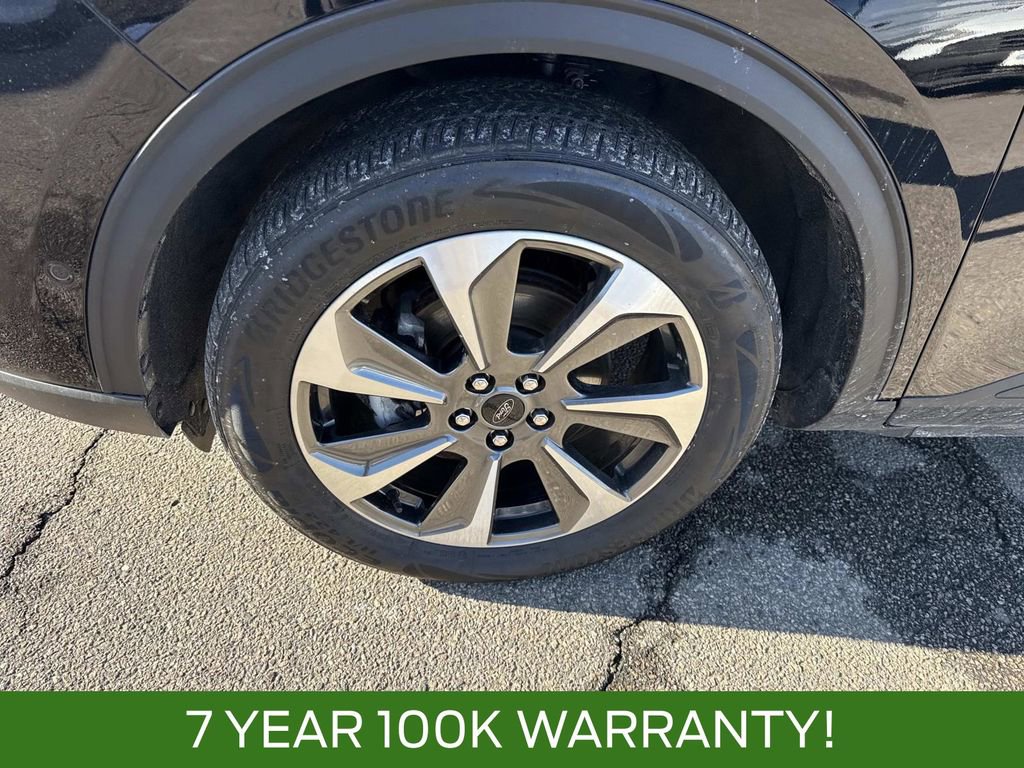 Certified 2023 Ford Escape Platinum w/ Premium Technology Package image 11