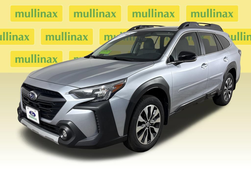 Used 2025 Subaru Outback Limited AWD/4WD image 14