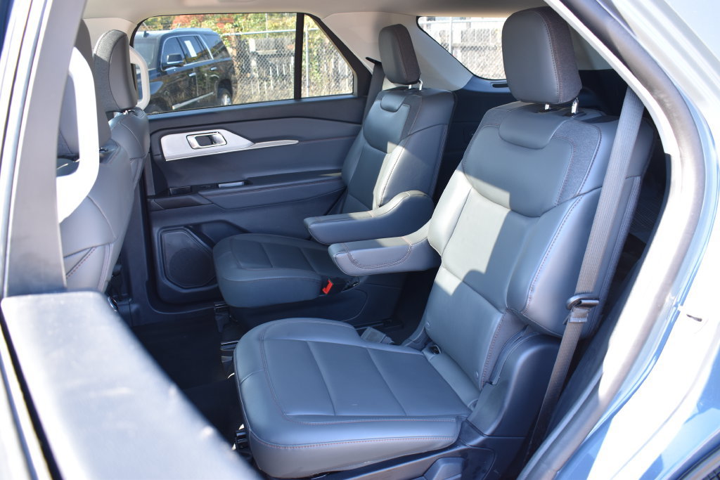 Certified 2026 Ford Explorer Active w/ Active Comfort Package AWD/4WD image 8
