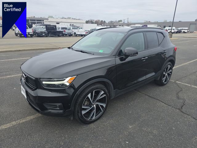 Used 2019 Volvo XC40 T5 R-Design