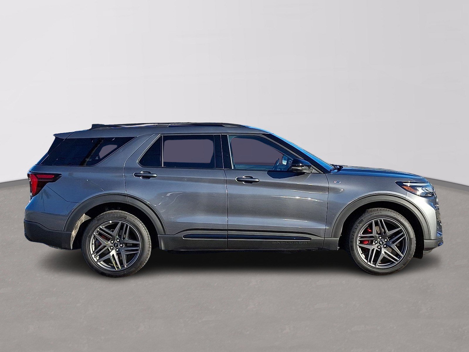 Certified 2025 Ford Explorer ST-Line w/ ST-Line Street Pack image 7