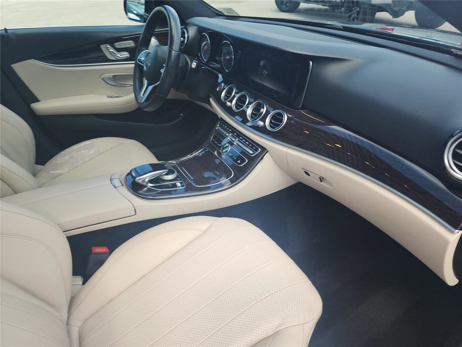 Used 2019 Mercedes-Benz E 300 E 300 image 26