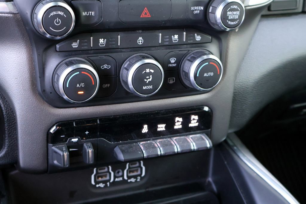 Used 2020 RAM 1500 Laramie AWD/4WD image 35