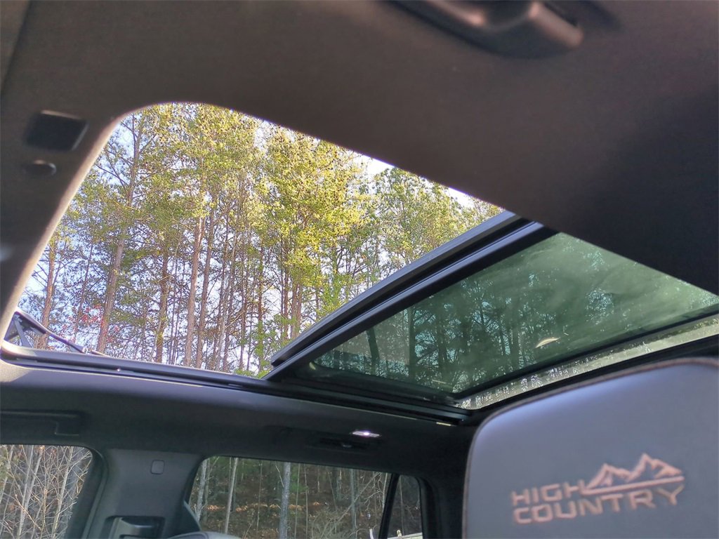 Used 2023 Chevrolet Tahoe High Country w/ Advanced Technology Package image 20