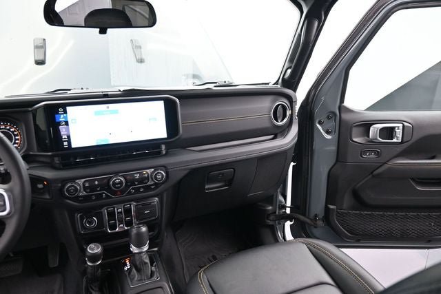 Used 2024 Jeep Wrangler Unlimited Sahara w/ Safety Group AWD/4WD image 24